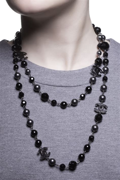 chanel black pearl necklace